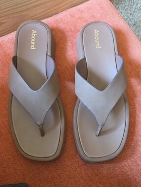 Abound Taupe V‑Strap Slide Sandals